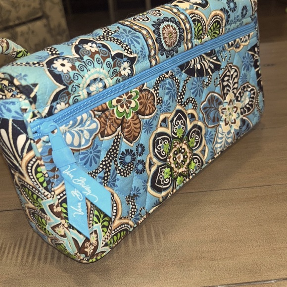 Vera Bradley Knot Just A Clutch Bali Blue - Picture 4 of 6
